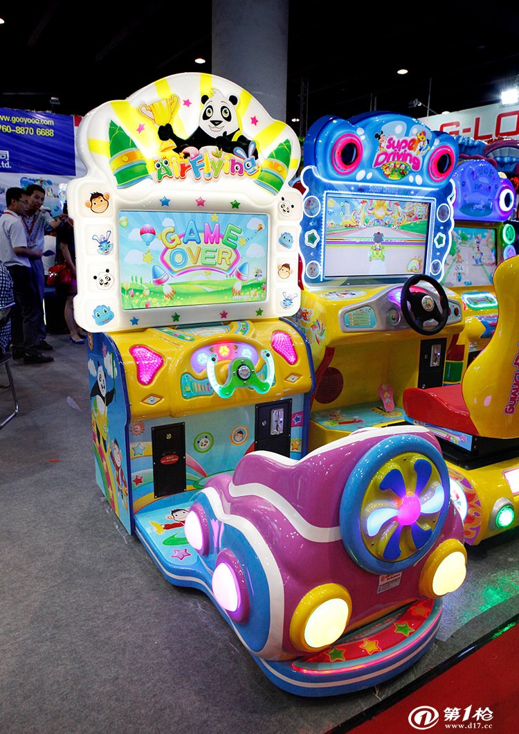 儿童娱乐设施飞行奇侠游戏机儿童赛车游戏乐园