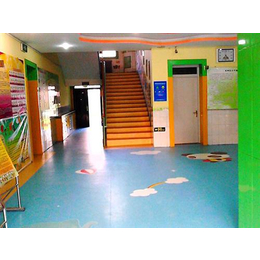 儿童地板,威亚体育设施(在线咨询),塑胶*园地板