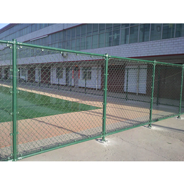 兴泰达4m高校园体育设施柔性围栏网