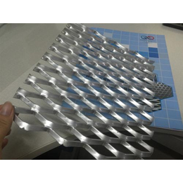 龙宇筛网(图)|5mm钢板网定做|承德钢板网