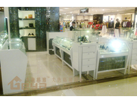 南京展柜厂家-大唐格雅手表柜台设计常识