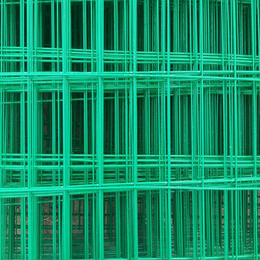 安平航磊厂家供应各种规格双边丝护栏网 框架护栏网 欢迎选购