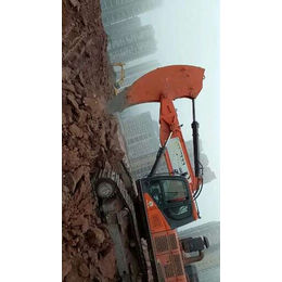 挖掘机改装新型一体岩石臂公司研发生产