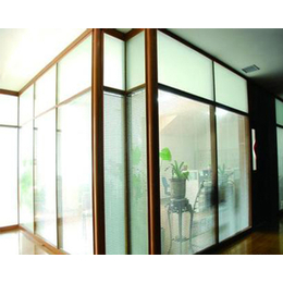 太原办公室玻璃隔断、山西义翔装饰(在线咨询)、玻璃隔断缩略图