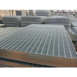 不锈钢钢格板规格|国磊金属丝网(在线咨询)|济南不锈钢钢格板