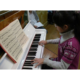 福州钢琴培训学校,福州天籁之音琴行,福州钢琴培训