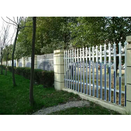 现货塑钢草坪护栏PVC小区围栏别墅围栏防护报价