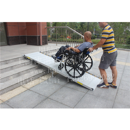 上海津南-****设计轮椅坡道铝合金无障碍斜坡板