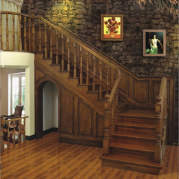 别墅实木楼梯