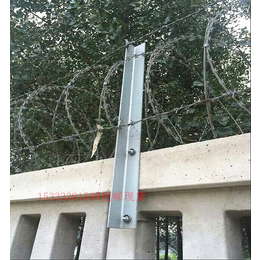 恺嵘刀片刺绳   机场护栏   防护栅栏