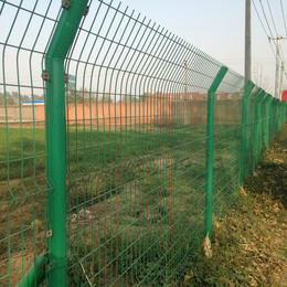 吉林哪里有卖果园用浸塑双边丝护栏网 多钱一米