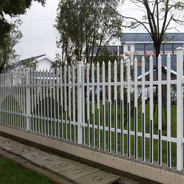 pvc草坪护栏、河北捷沃护栏就是棒、pvc草坪护栏报价