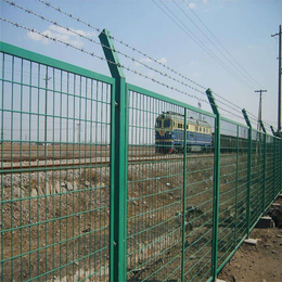 厂家*铁路护栏网安全隔离防护网铁路道口栅栏