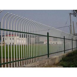 青岛厂区锌钢护栏网,河北宝潭护栏,厂区锌钢护栏网定制
