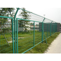 护栏围栏生产商、川迅丝网、护栏