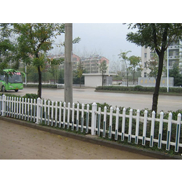 豪日丝网(图)、塑钢草坪护栏厂家供应、上海塑钢草坪护栏厂家