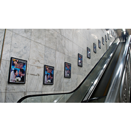 北京地铁广告公司 地铁扶梯看板广告