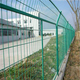 机场框架护栏网 折弯绿化带隔离护栏网 