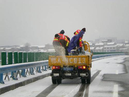威海融雪剂厂家环保型助力冬季安全出行