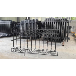 临朐桂吉铸造公司|铁艺围栏|公园铁艺围栏