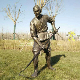 梧州公园园林现代人物雕塑厂家-卫恒铜雕