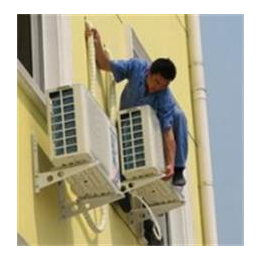 客厅空调安装-空调销售安装-龙翔山庄空调安装