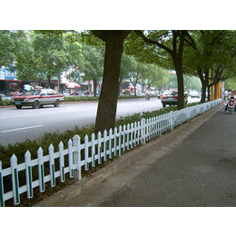豪日丝网(图)|草坪塑钢护栏*|草坪塑钢护栏
