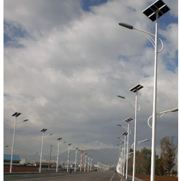 扬州源美光电(图)、4m太阳能路灯灯杆、十堰太阳能路灯
