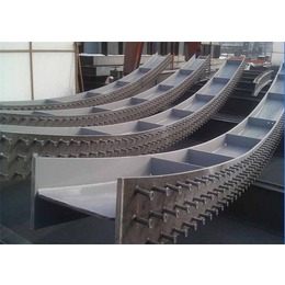 山东弧形钢结构件加工出口厂家-三维钢构