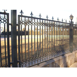 庭院围栏生产,中山庭院围栏,华雅铝艺度身定制