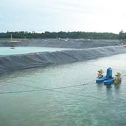 人工湖防渗膜厂家、威海人工湖防渗膜、鑫宇土工材料经久*