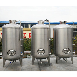 诸城酒庄酿酒设备,鹤壁葡萄酒发酵桶酿酒设备生产