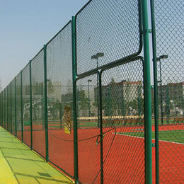 球场围网 体育场护栏网 钢丝网围栏