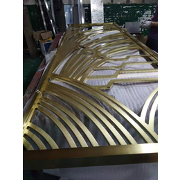 安徽合肥钛金镜面铝板双面镂空浮雕屏风生产厂家