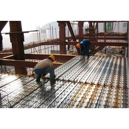 【洛阳圣工建材】(多图)-江苏钢筋桁架楼承板厂家货源值得购买