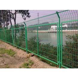 承德护栏网|河北宝潭护栏|场地护栏网