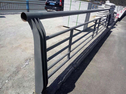 烟台桥梁护栏-久高丝网-桥梁护栏安装