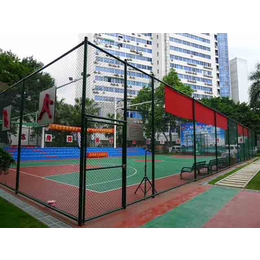 青海篮球场围栏、河北华久(图)、篮球场围栏加工