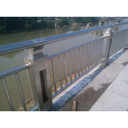 山东飞龙桥梁防撞护栏-泰州不锈钢复合管栏杆