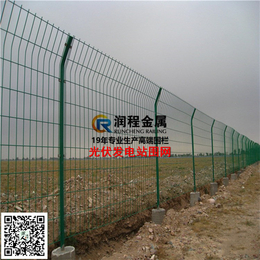 斜方孔钢丝网围栏****厂家、钢丝网围栏、养殖场*钢丝网围栏