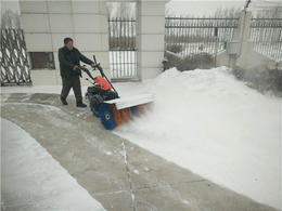 宁夏圣仕达(图)-拖拉机扫雪机-永宁扫雪机