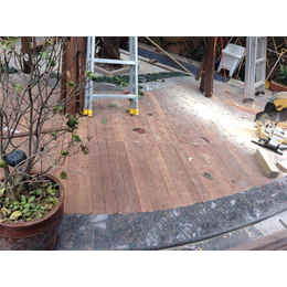 本丰装饰(图)-室外防腐木地板价格-防腐木地板