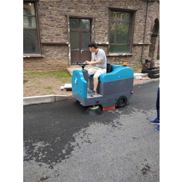 烟台扫地机-潍坊天洁机械-自动扫地机器室外