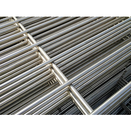 不锈钢电焊网片生产-福州不锈钢电焊网片-润标丝网(查看)