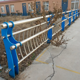 西双版纳不锈钢复合管栏杆-聊城川启达通护栏公司(图)