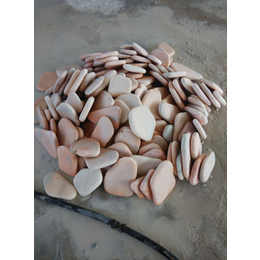 彩石路面石子 五彩鹅卵石产地   有多种颜色搭配装饰