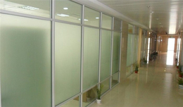 加工玻璃隔断型材工程-亮雅装饰(在线咨询)-淮安玻璃隔断型材