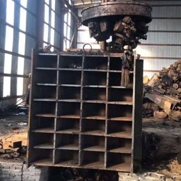400吨铸铁生铁*碎机生产厂家|生铁*碎机|源通机械(查看)
