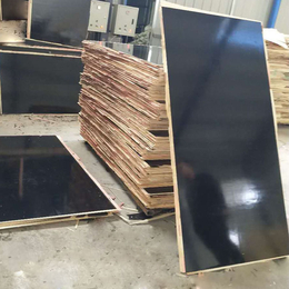 供应山东建筑黑模板杨木整芯小黑板三六尺工程*模板