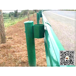 罗田县三波公路护栏厂家,公路护栏多少钱一吨